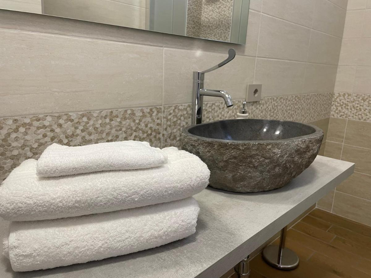 Villoresi Rooms Castano Primo Buitenkant foto