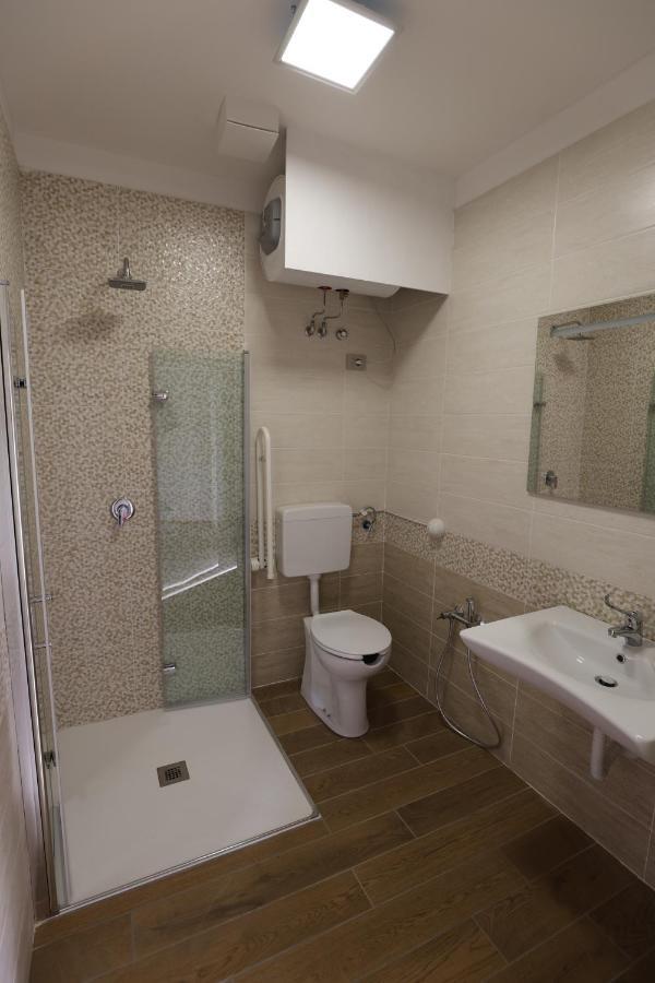 Villoresi Rooms Castano Primo Buitenkant foto