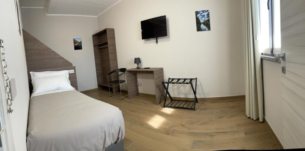 Villoresi Rooms Castano Primo Buitenkant foto